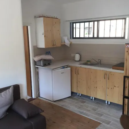 Charming 1-bed In Lejlighed Larnaca